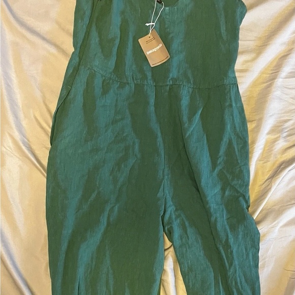 Patagonia Pants - Patagonia women’s garden island jumpsuit nwt $140